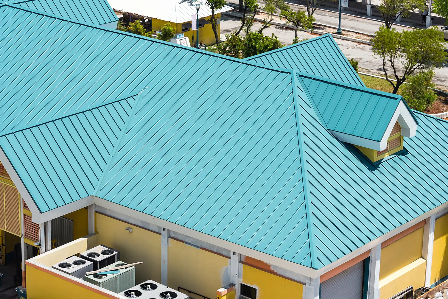 Mastering Metal Roof Ridge Cap Installation: Tips and Tricks for Contractors